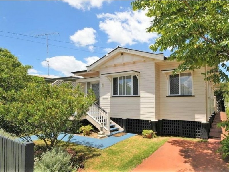 8A Aubigny Street, East Toowoomba QLD 4350