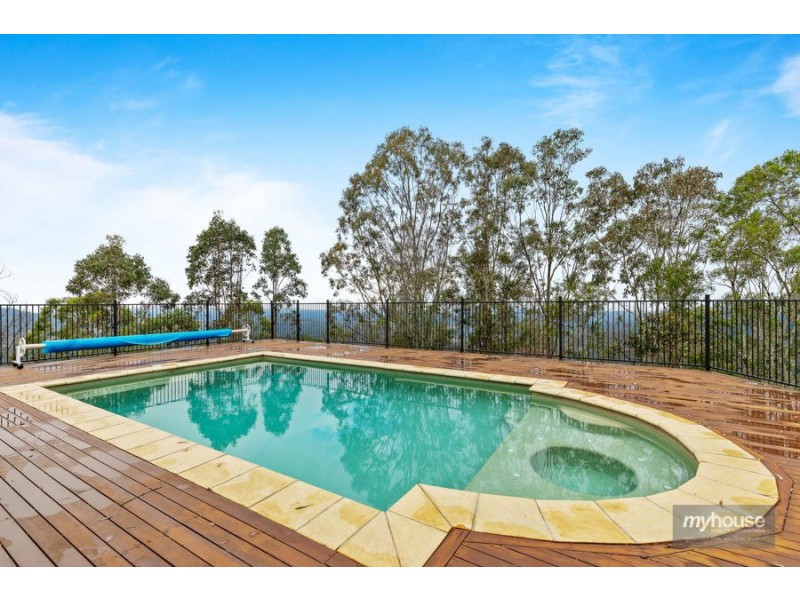 62 Skyline Drive, Blue Mountain Heights QLD 4350