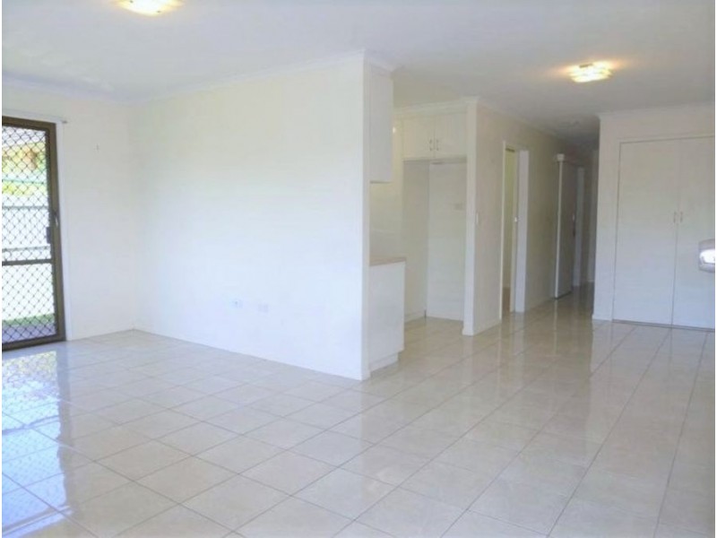 2/1 Oxford Court, Darling Heights QLD 4350