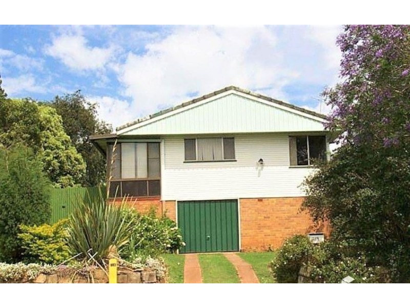 317 – 319 West Street, Harristown QLD 4350