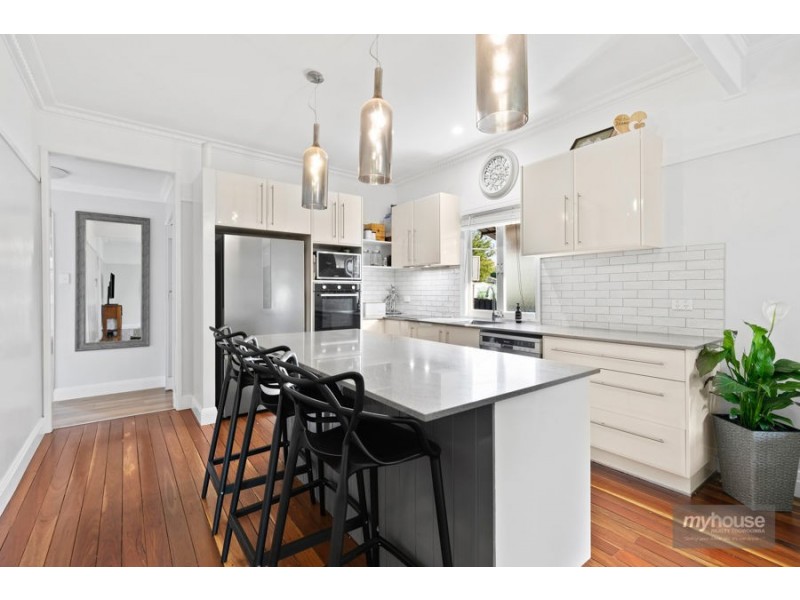 34 Llewellyn Street, Centenary Heights QLD 4350