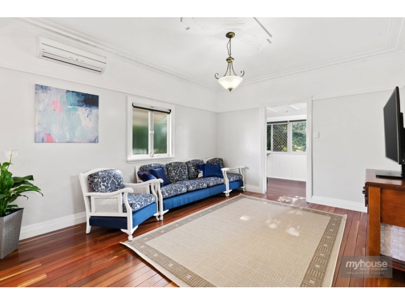 34 Llewellyn Street, Centenary Heights QLD 4350