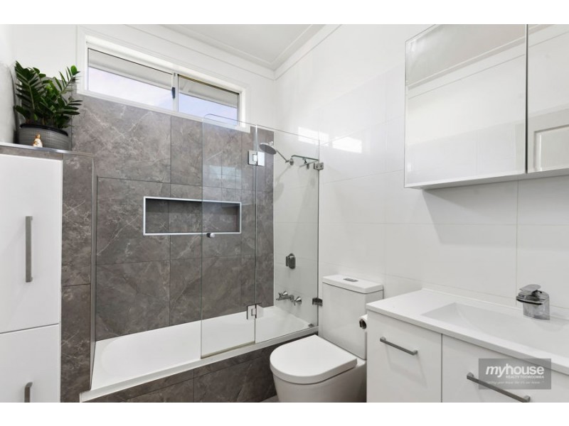 34 Llewellyn Street, Centenary Heights QLD 4350