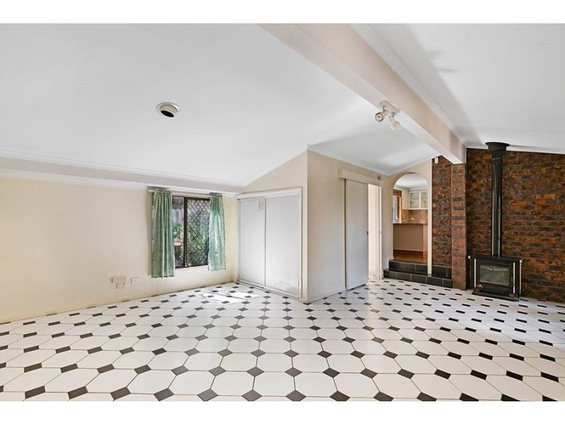 9 Kingsford Smith Drive, Wilsonton QLD 4350
