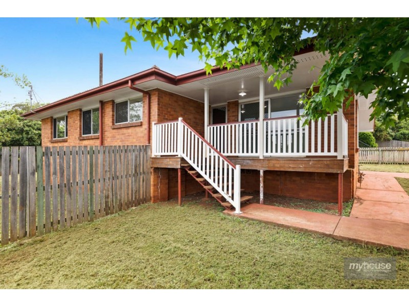 2 Dignan Street, Harristown QLD 4350