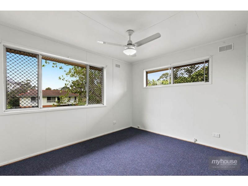 2 Dignan Street, Harristown QLD 4350