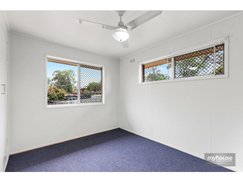2 Dignan Street, Harristown QLD 4350