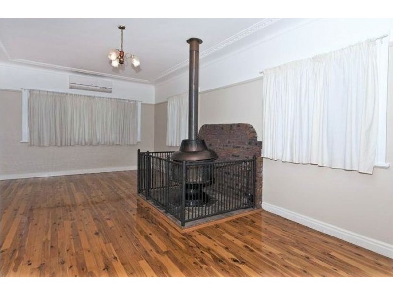 169 Holberton Street, Newtown QLD 4350