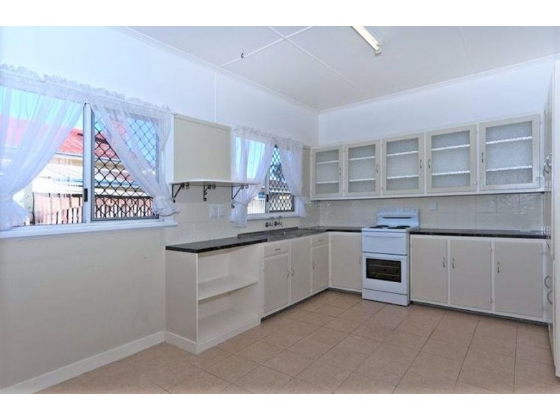 169 Holberton Street, Newtown QLD 4350