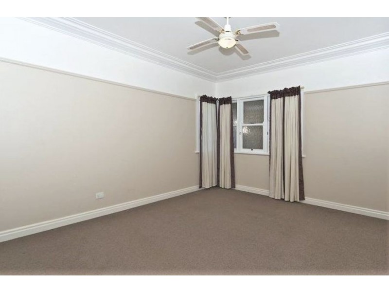 169 Holberton Street, Newtown QLD 4350