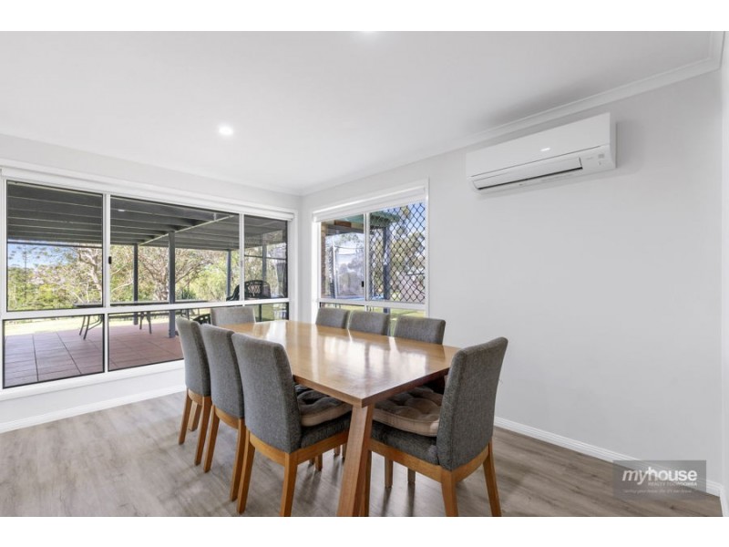 5 Vista Court, Withcott QLD 4352