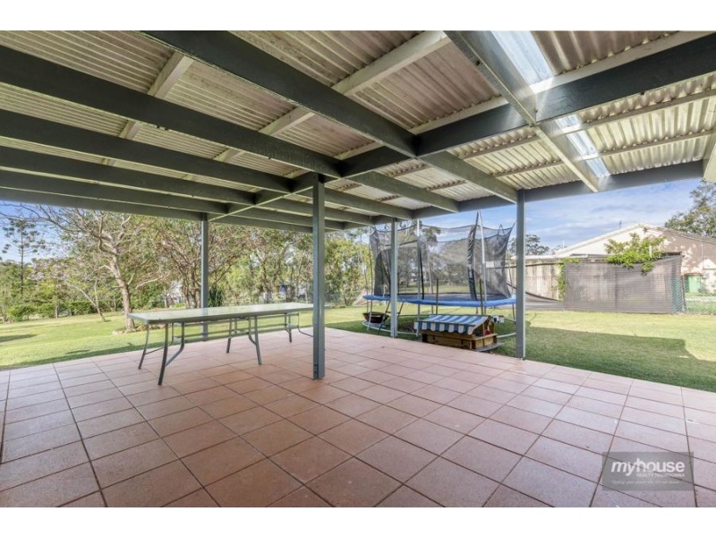 5 Vista Court, Withcott QLD 4352