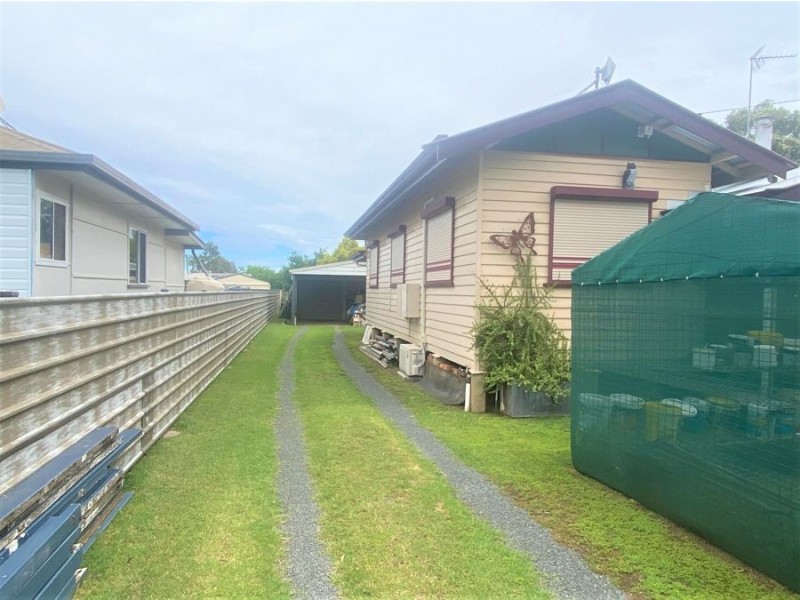 4 Alfred Street, Cambooya QLD 4358