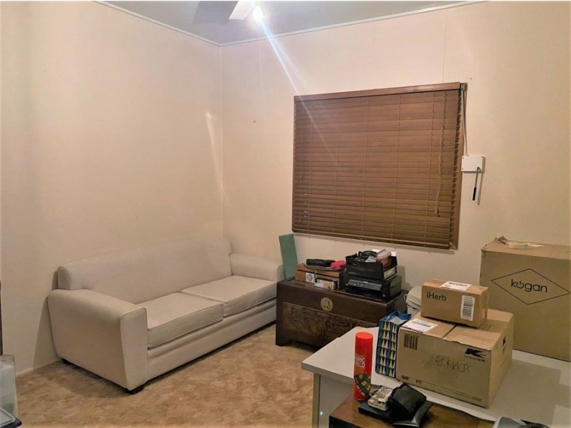 4 Alfred Street, Cambooya QLD 4358