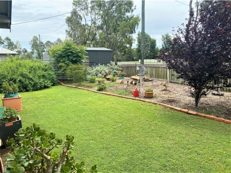 4 Alfred Street, Cambooya QLD 4358