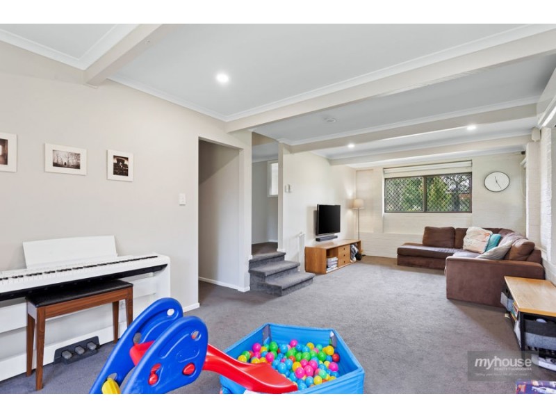 70 South Street, Rangeville QLD 4350