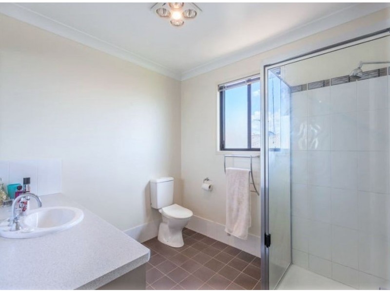 4 Balonne Drive, Glenvale QLD 4350
