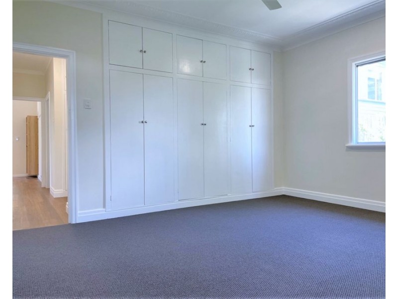 14 Seaton Street, South Toowoomba QLD 4350