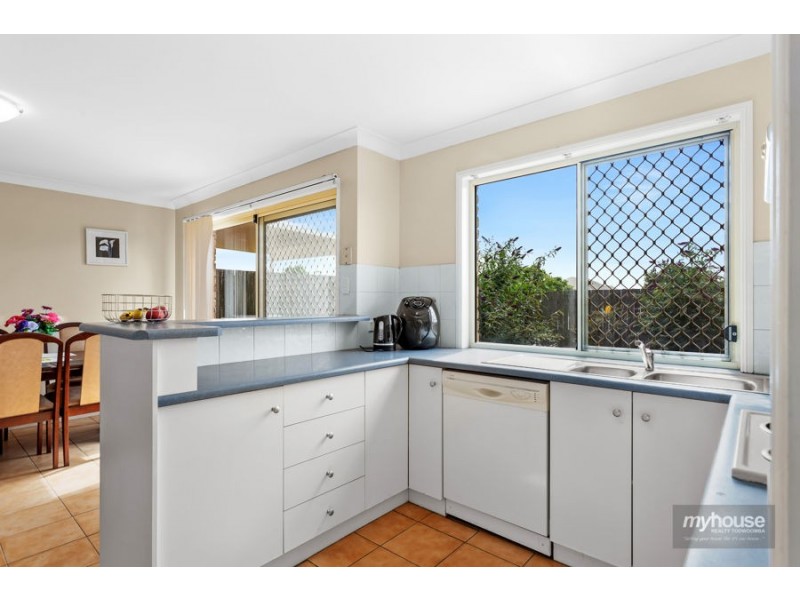 2/351 Spring Street, Kearneys Spring QLD 4350