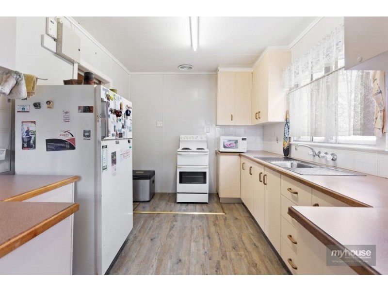 8 Barbara Street, Rangeville QLD 4350