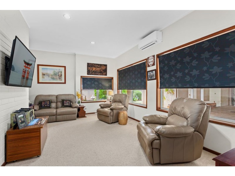 12 Brendanbri Street, Kearneys Spring QLD 4350