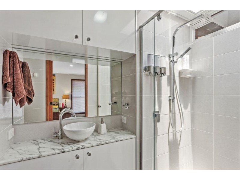 12 Brendanbri Street, Kearneys Spring QLD 4350