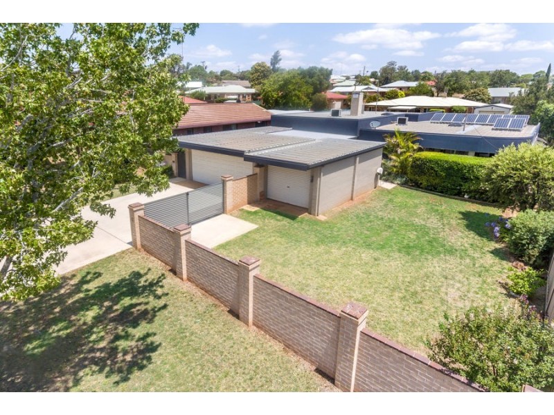 12 Brendanbri Street, Kearneys Spring QLD 4350