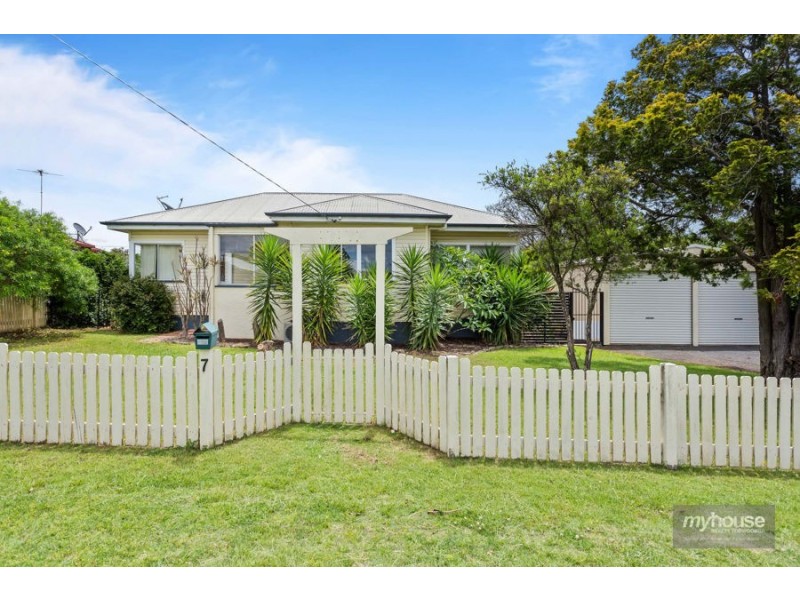 7 Cay Street, Newtown QLD 4350