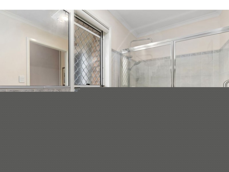 2/31 Gladstone Street, Newtown QLD 4350