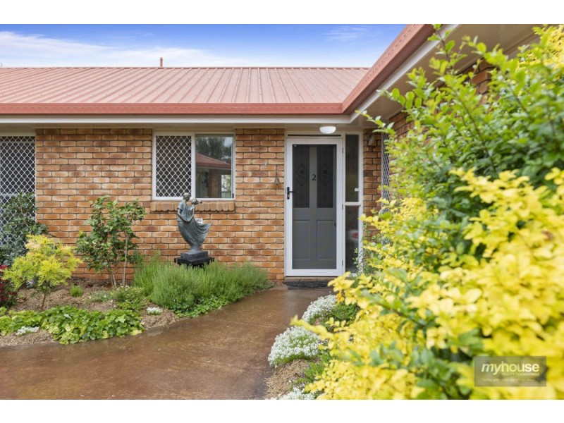 2/31 Gladstone Street, Newtown QLD 4350