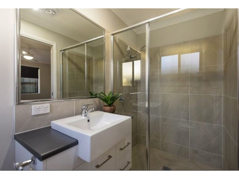 2/2B Grey Street, South Toowoomba QLD 4350