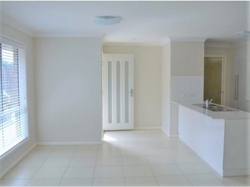 1/57 Holberton Street, Rockville QLD 4350