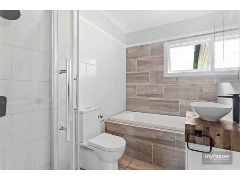 130 Drayton Road, Harristown QLD 4350