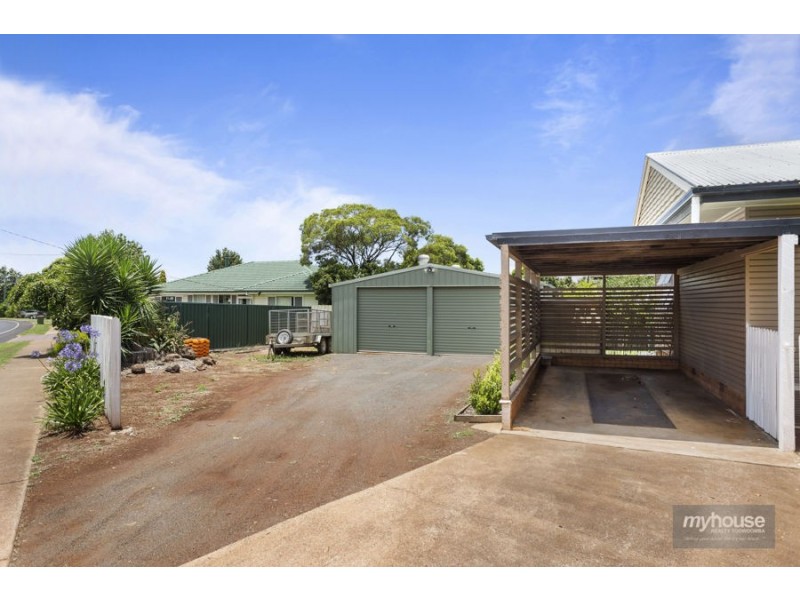 130 Drayton Road, Harristown QLD 4350