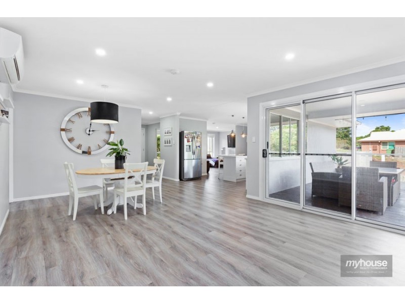 16 Dodson Crescent, Mount Kynoch QLD 4350