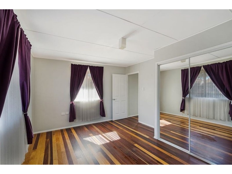 328 West Street, Kearneys Spring QLD 4350