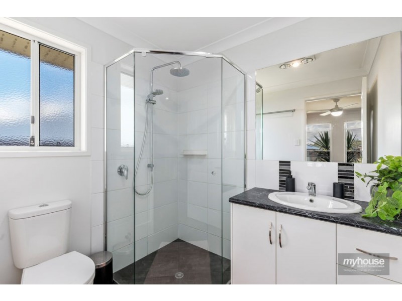 4 Shelby Street, Glenvale QLD 4350