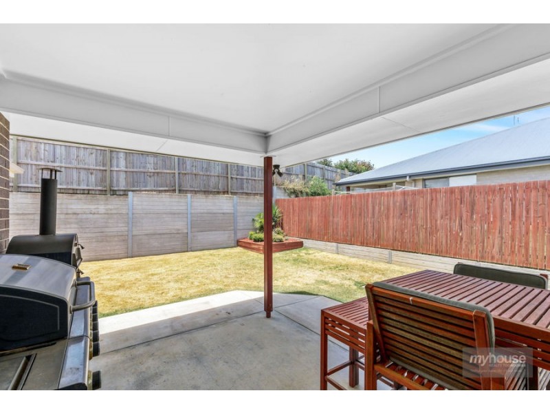 4 Shelby Street, Glenvale QLD 4350