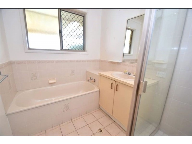 2 Jamieson Court, Darling Heights QLD 4350