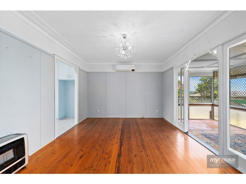 11 Nuss Street, Wilsonton QLD 4350