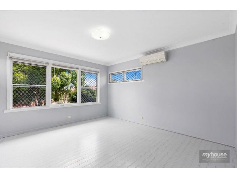 11 Nuss Street, Wilsonton QLD 4350