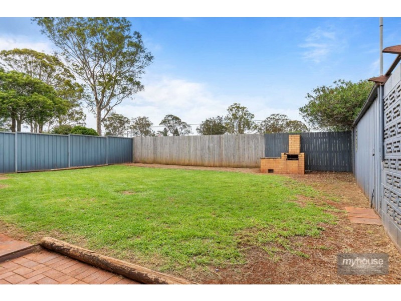 11 Nuss Street, Wilsonton QLD 4350