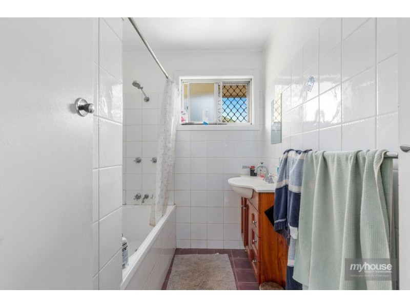 19 Hillside Street, Newtown QLD 4350