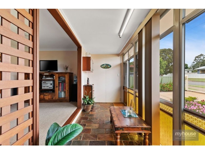 77 Buckland Street, Harristown QLD 4350