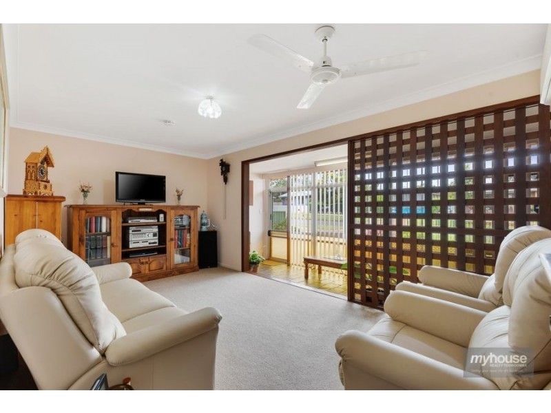 77 Buckland Street, Harristown QLD 4350