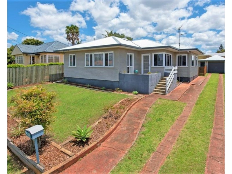 27 Beelbee Street, Harristown QLD 4350