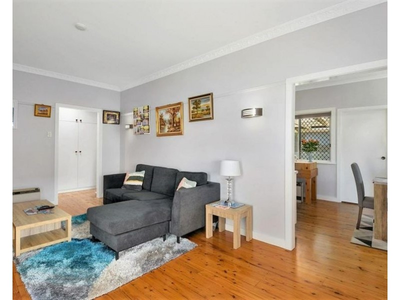 27 Beelbee Street, Harristown QLD 4350