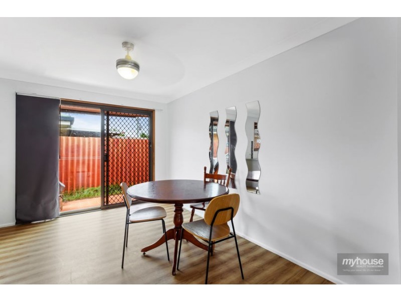 6 Chilla Stret, Harristown QLD 4350