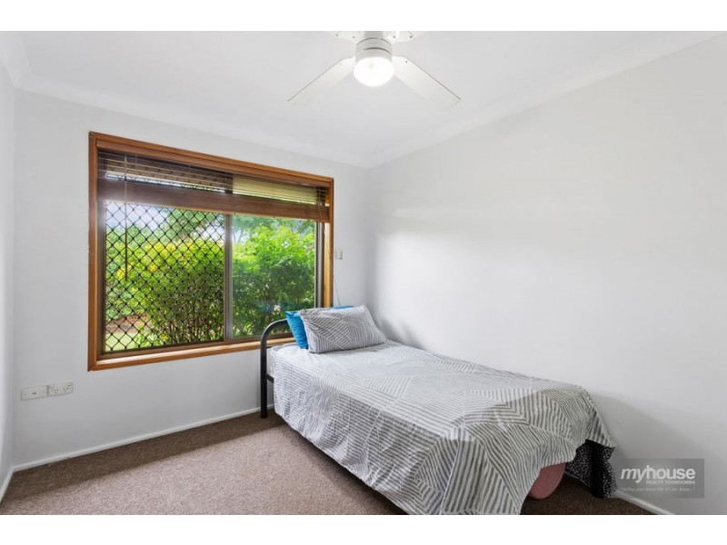 6 Chilla Stret, Harristown QLD 4350