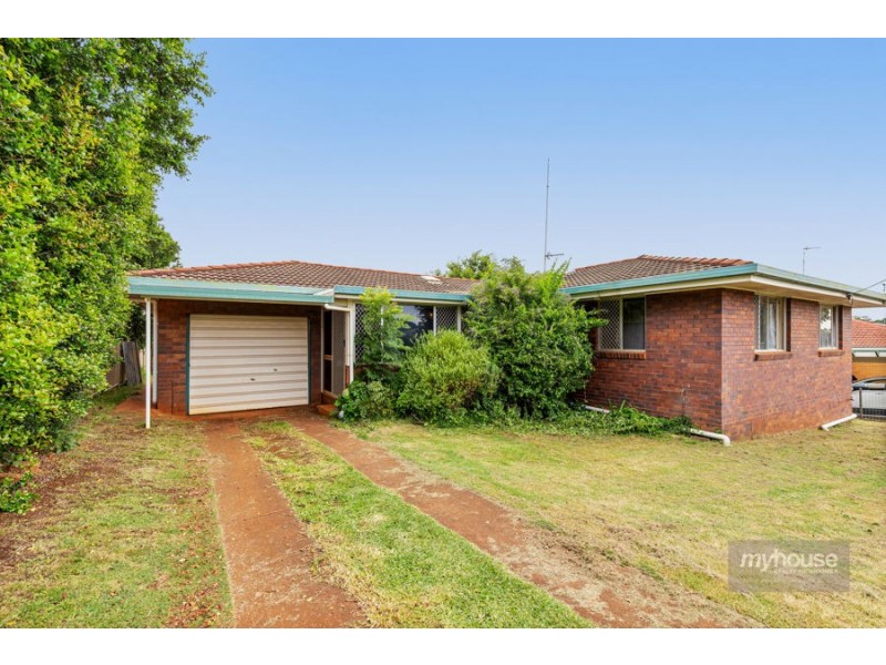 16 Naranga Street, Rangeville QLD 4350